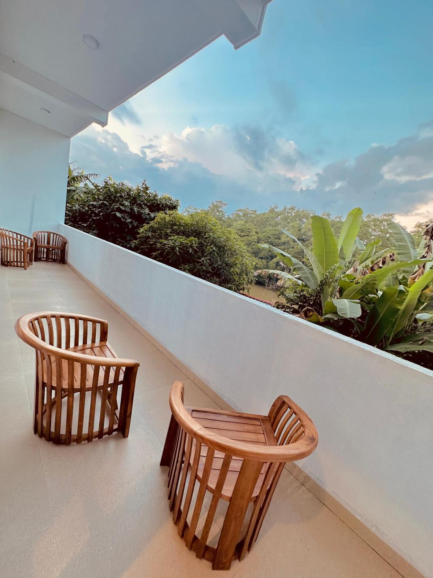 Riverwood Villa Weligama Bagian luar foto