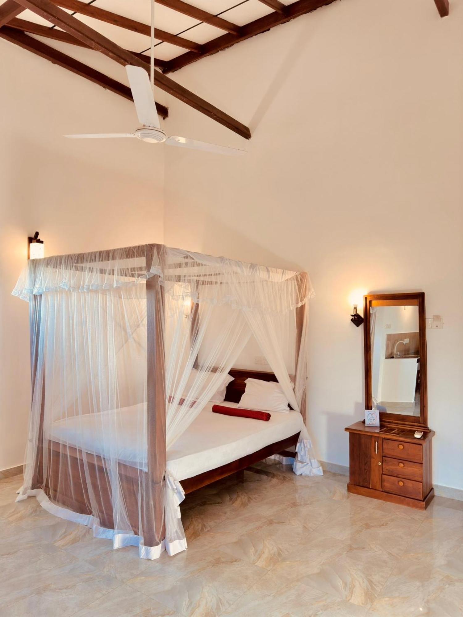 Riverwood Villa Weligama Bagian luar foto